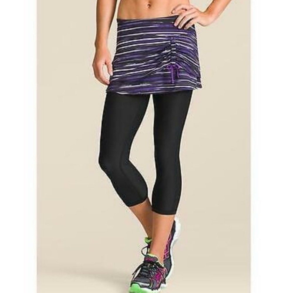 Athleta Black Purple Painted Skirted Capri Leggings XS